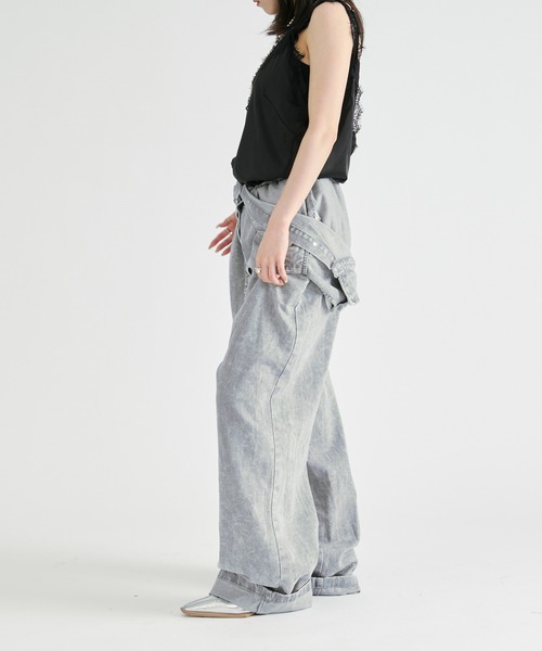 Ezick(エジック)の「washed denim all-in-one/ウォッシュデニムノースリーブオールインワン(つなぎ/オールインワン・レディース・グレー/ライトブラウン・FREE)」の4枚目の写真