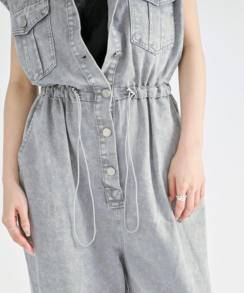 Ezick(エジック)の「washed denim all-in-one/ウォッシュデニムノースリーブオールインワン(つなぎ/オールインワン・レディース・グレー/ライトブラウン・FREE)」の17枚目の写真
