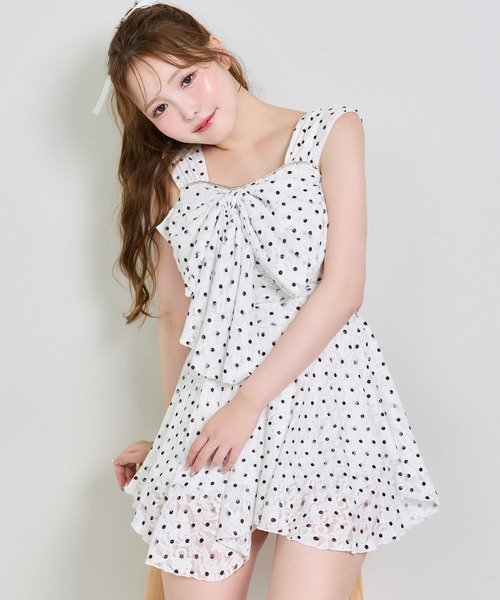 one after another NICE CLAUP(ワンアフターアナザーナイスクラップ)の「レースチュニックswimwear(水着・レディース・ホワイト系その他/ブラック系その他・FREE)」の1枚目の写真