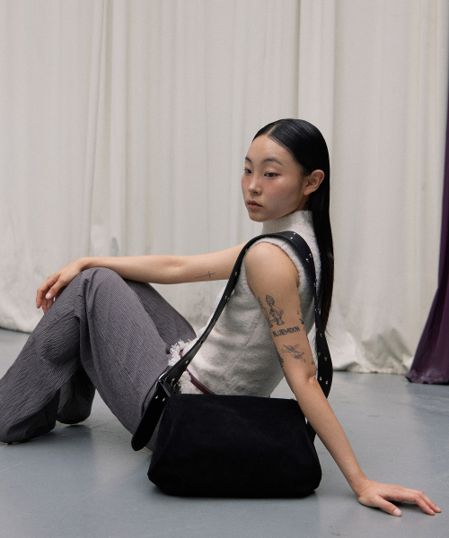 HAVEAWHALE(ハブアホエール)の「arc stud belt bag (BK)(ショルダーバッグ・レディース・その他・FREE)」の10枚目の写真