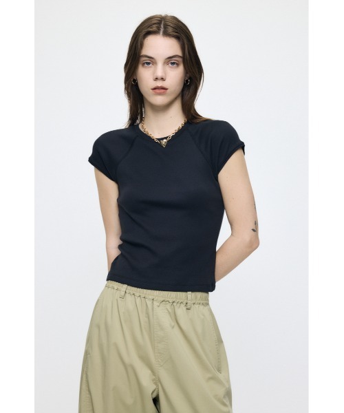 MOUSSY(マウジー)の「MICRO SLEEVE RAGLAN Tシャツ(Tシャツ/カットソー・レディース・ホワイト/ブラック・1/2)」の10枚目の写真