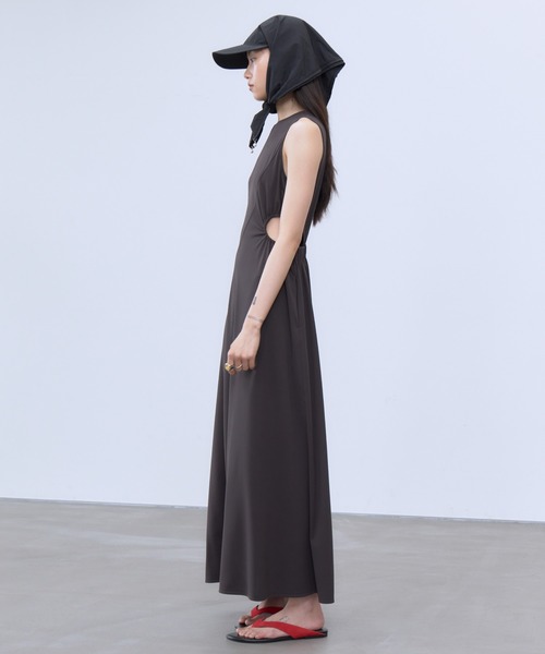 THINGS THAT MATTER(シングス ザット マター)の「CUTOUT JERSEY DRESS / カットアウト ジャージー ドレス(ワンピース・レディース・ブラック/チャコールグレー・FREE)」の20枚目の写真