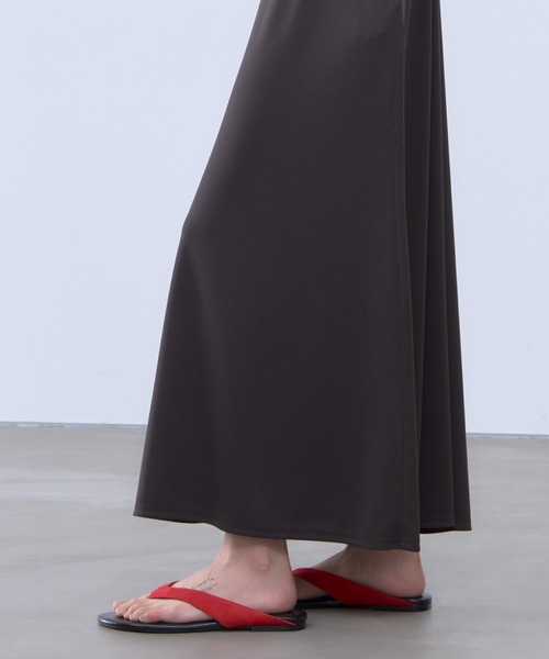 THINGS THAT MATTER(シングス ザット マター)の「CUTOUT JERSEY DRESS / カットアウト ジャージー ドレス(ワンピース・レディース・ブラック/チャコールグレー・FREE)」の18枚目の写真