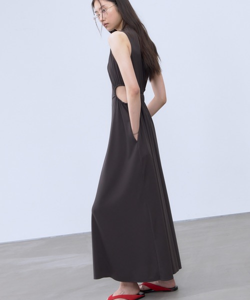 THINGS THAT MATTER(シングス ザット マター)の「CUTOUT JERSEY DRESS / カットアウト ジャージー ドレス(ワンピース・レディース・ブラック/チャコールグレー・FREE)」の21枚目の写真