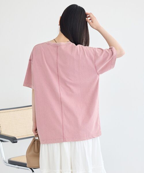 earth music&ecology(アースミュージックアンドエコロジー)の「ピグメント風Tシャツ(Tシャツ/カットソー・レディース・ピンク/ベージュ/チャコールグレー・FREE)」の14枚目の写真