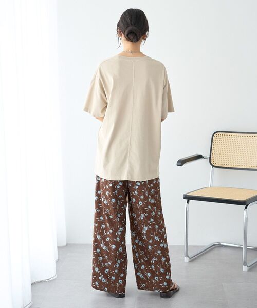 earth music&ecology(アースミュージックアンドエコロジー)の「ピグメント風Tシャツ(Tシャツ/カットソー・レディース・ピンク/ベージュ/チャコールグレー・FREE)」の21枚目の写真