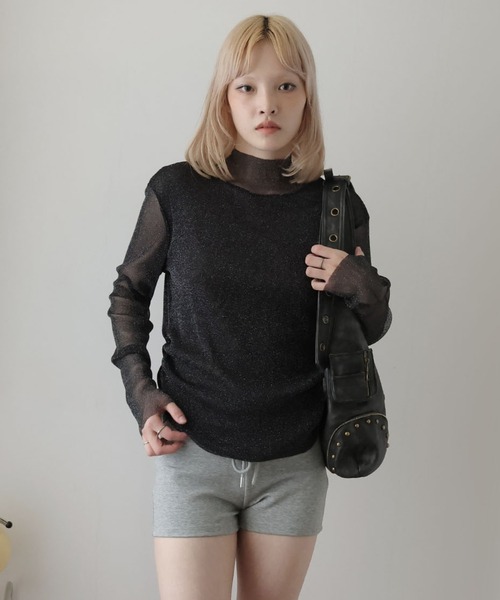 Ulysses（ユリシス）の「ボトルネックシアーラメトップス（Tシャツ/カットソー・レディース・ベージュ/ブラック・M/L）」の5枚目の写真