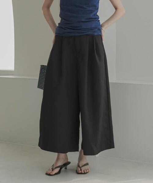 URBAN RESEARCH（アーバンリサーチ）の「撥水クロップドワイドパンツ（その他パンツ・レディース・ネイビー/ブラック・38/36）」の4枚目の写真