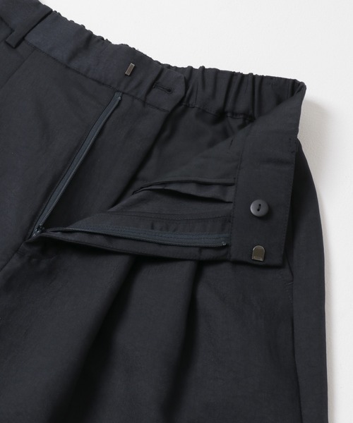 URBAN RESEARCH(アーバンリサーチ)の「撥水クロップドワイドパンツ(その他パンツ・レディース・ネイビー/ブラック・38/36)」の3枚目の写真