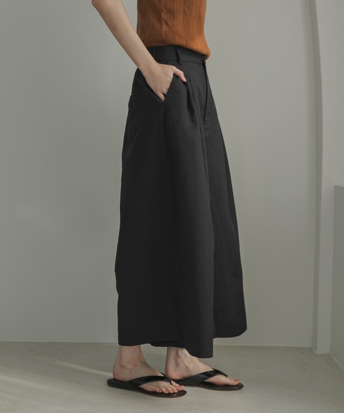 URBAN RESEARCH(アーバンリサーチ)の「撥水クロップドワイドパンツ(その他パンツ・レディース・ネイビー/ブラック・38/36)」の14枚目の写真