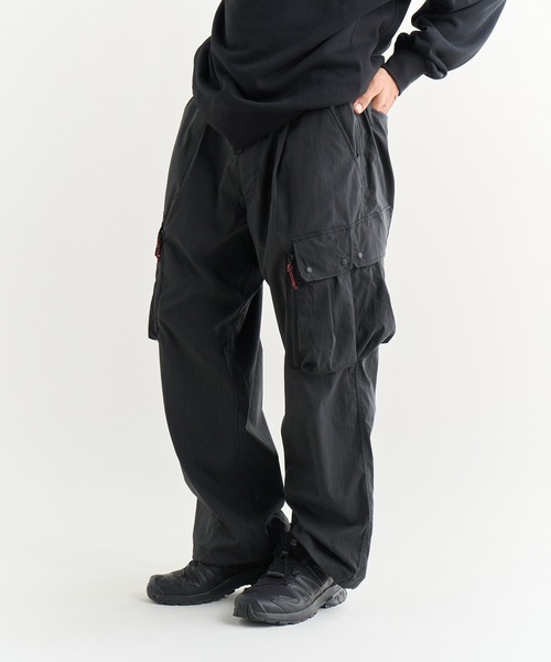 NANGA(ナンガ)の「【直営店限定】ヒノックリップストップ フィールド カーゴパンツ/RE HINOC RIPSTOP FIELD CARGOPANTS(その他パンツ・メンズ・ブラック/アーミー・S/M/L/XL)」の3枚目の写真
