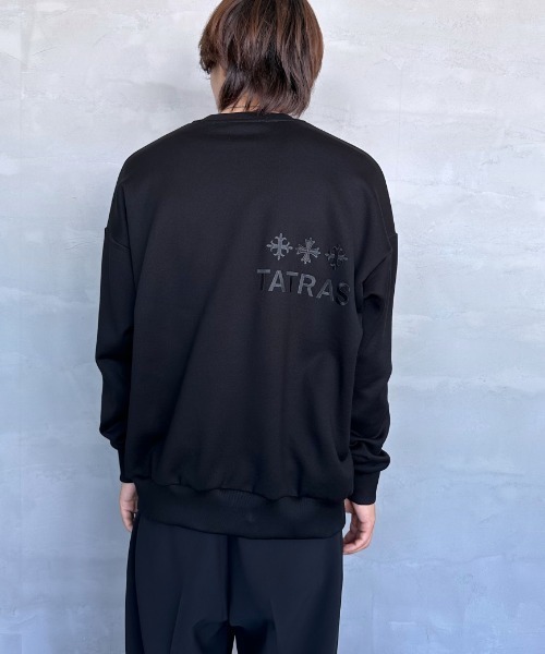 TATRAS（タトラス）の「【WEB先行予約】[TATRAS/タトラス] 別注 FITART ブランドロゴ刺繍クルーネックスウェット（スウェット・レディース・グレー/ブラック/ホワイト・3/1/2）」の16枚目の写真
