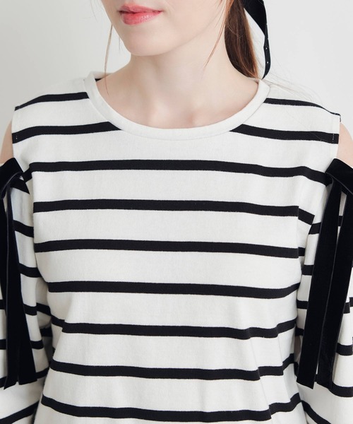 PICCIN(ピッチン)の「オープンショルダーリボンボーダーカットソー(Tシャツ/カットソー・レディース・ホワイト系その他/ブラック系その他・M)」の13枚目の写真
