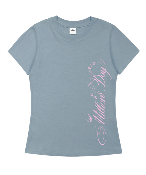 MILLION DAY(ミリオンデイ)の「バタフライスクリプト スリムフィット 半袖Tシャツ(Tシャツ/カットソー・レディース・クリーム/グレー/カーキ/ホワイト・SMALL/MEDIUM/LARGE)」の5枚目の写真
