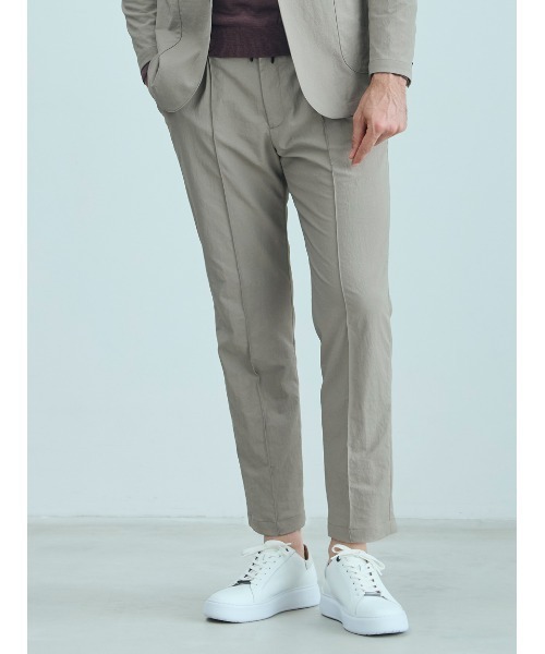 AOURE(アウール)の「VINTAGE NYLON SETUP PANTS(スラックス・メンズ・チャコールグレー/ライトベージュ/カーキ・LARGE/MEDIUM)」の2枚目の写真