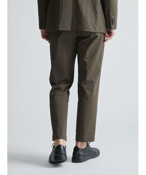 AOURE(アウール)の「VINTAGE NYLON SETUP PANTS(スラックス・メンズ・チャコールグレー/ライトベージュ/カーキ・LARGE/MEDIUM)」の14枚目の写真