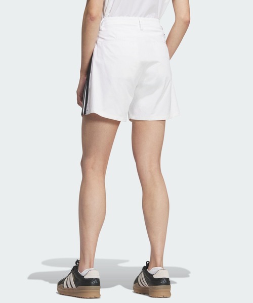 adidas(アディダス)の「スリーストライプス 5インチ ショーツ / ハーフパンツ【adidas Golf/アディダスゴルフ】(その他パンツ・レディース・ホワイト・SMALL/MEDIUM/LARGE/X-LARGE/X-SMALL)」の2枚目の写真