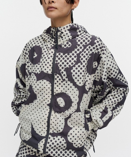marimekko（マリメッコ）の「【kioski】 Sattuma Unikko / light jacket（ナイロンジャケット・レディース・グレー系その他・X-SMALL/LARGE/MEDIUM/SMALL）」の7枚目の写真