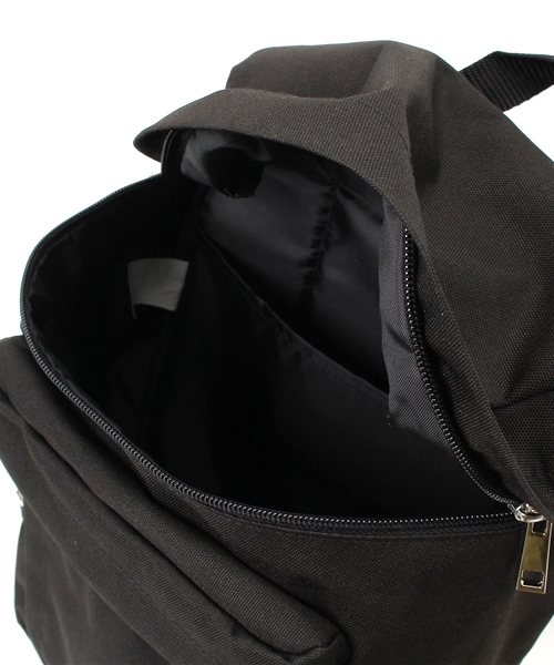 archives（アルシーヴ）の「ＢＯＸナイロンミニリュック（バックパック/リュック・レディース・グレー/ブラック/カーキ・MEDIUM）」の12枚目の写真