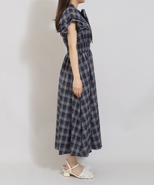ASTORIA ODIER(アストリアオディール)の「チェックリボンタイワンピース(ワンピース・レディース・ブラック×ホワイト/ネイビー・SMALL/MEDIUM)」の17枚目の写真