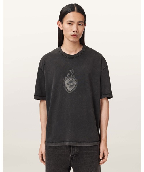 ALLSAINTS(オールセインツ)の「SABBATH BOXY EMBELLISHED GRAPHIC T-SHIRT | SABBATH ボクシー 刺繍 グラフィック Tシャツ(Tシャツ/カットソー・メンズ・ブラック・L/M/XL/S)」の1枚目の写真