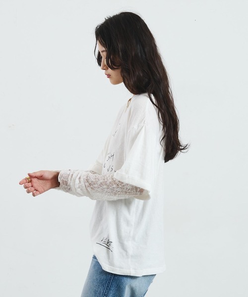 ROSE BUD(ローズバッド)の「LACE SLEEVE LAYERED TEE(Tシャツ/カットソー・レディース・チャコール/ホワイト・ONE SIZE)」の5枚目の写真