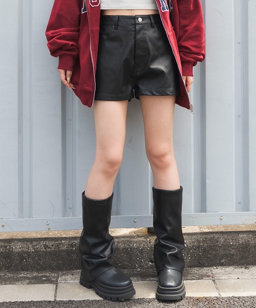 WEGO(ウィゴー)の「WEGO/【26年秋冬新作】PUマイクロショートパンツ(その他パンツ・レディース・ブラック・SMALL/MEDIUM)」の5枚目の写真