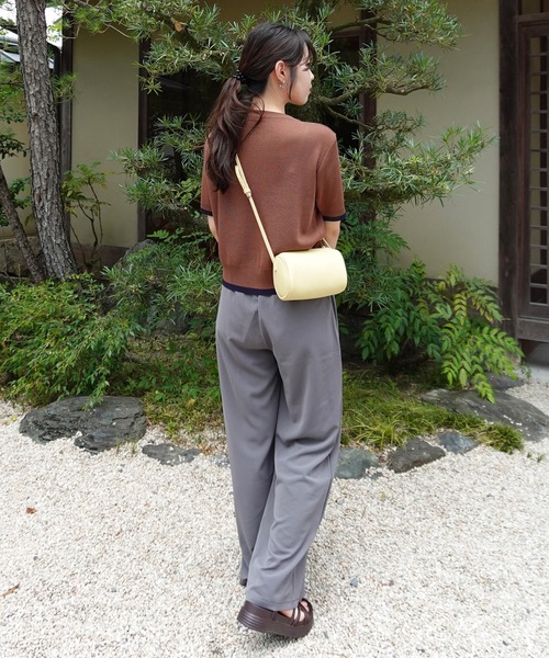 HEILIS(ヘイリス)の「【Airi Select】 バイカラー半袖ニットカーディガン/ニットカーディガン バイカラー 配色 クルーネック 半袖ニット コンパクトニット 羽織り 韓国ファッション オフィスカジュアル カジュアル 通勤 デイリー 春服 秋服 ブラウン グレー(カーディガン/ボレロ・レディース・ブラウン/グレー・FREE)」の17枚目の写真