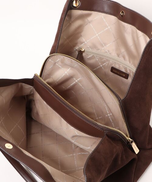MICHAEL KORS(マイケルコース)の「CHRISTINA LG TRIPLE GSST SHLDR TOTE(ショルダーバッグ・レディース・ブラウン系・FREE)」の4枚目の写真