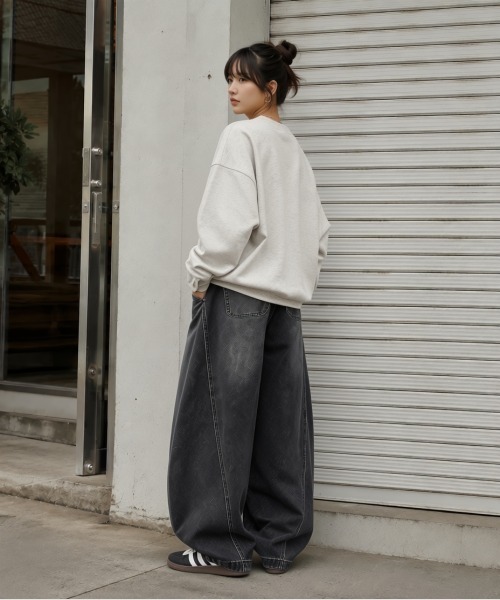 center i(センターアイ)の「カラーモチーフ付き ブラックバルーンワイドデニムパンツ(デニムパンツ・レディース・ブラック・M/S)」の9枚目の写真