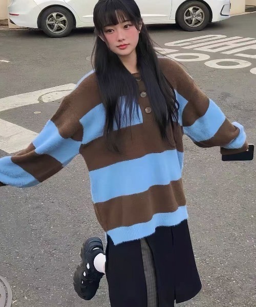 AVYL（アヴィル）の「バイカラー太ボーダー衿付きニットスキッパープルオーバー（ニット/セーター・レディース・ピンク/ブルー・M）」の20枚目の写真