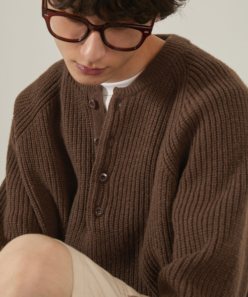 EMMA CLOTHES（エマクローズ）の「長袖ヘンリーネックニット（ニット/セーター・メンズ・ブラック/ワイン/ホワイト/チャコール/ブラウン・M/L）」の6枚目の写真