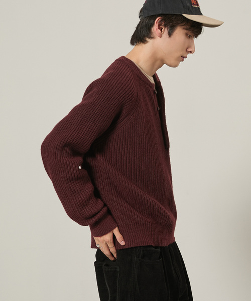 EMMA CLOTHES（エマクローズ）の「長袖ヘンリーネックニット（ニット/セーター・メンズ・ブラック/ワイン/ホワイト/チャコール/ブラウン・M/L）」の13枚目の写真