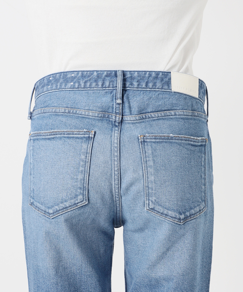 IENA(イエナ)の「upper hights/アッパーハイツ 別注 THE STELLA MUSE デニムパンツ(デニムパンツ・レディース・ブルー・22/23/24/25)」の17枚目の写真