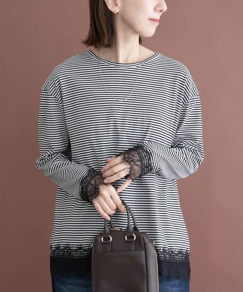 ITEMS URBANRESEARCH(アイテムズ アーバンリサーチ)の「レース切替ロングTシャツ(Tシャツ/カットソー・レディース・ホワイト系その他/ブラウン/グレー系その他・FREE)」の2枚目の写真