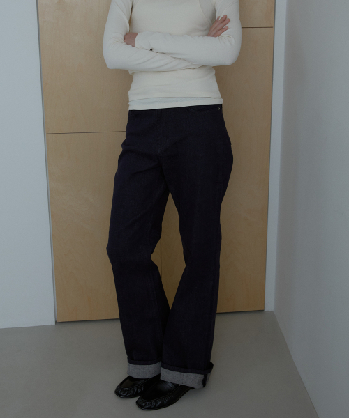 CCOMA（コンマ）の「CMJ51 ノンフェードストレッチフレアパンツ（デニムパンツ・レディース・その他・SMALL/MEDIUM/LARGE）」の2枚目の写真