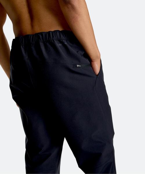 UNDER ARMOUR(アンダーアーマー)の「UAブラッシュドウーブン パンツ(トレーニング/メンズ)(その他パンツ・メンズ・ブラック・2XL/XL/L/S/3XL/M)」の7枚目の写真