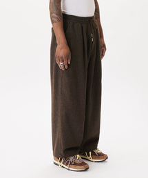 WISM | Estudio Niksen / エストゥディオ・ニクセン Pintuck Balloon Trousers(その他パンツ)