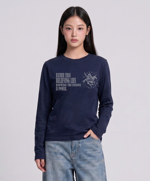 VANNWORKS(バンワークス)の「DARK HORSE クロップ長袖Tシャツ (VLS0229) ネイビー(Tシャツ/カットソー・レディース・その他・MEDIUM/LARGE/X-LARGE/SMALL)」の4枚目の写真