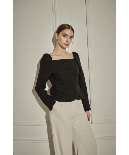 ERADIE（エラディエ）の「Square Peplum Minimal Jacket  スクエアーペプラムミニマルジャケット（その他アウター・レディース・ブラック/オフホワイト/グレー系・FREE）」の6枚目の写真