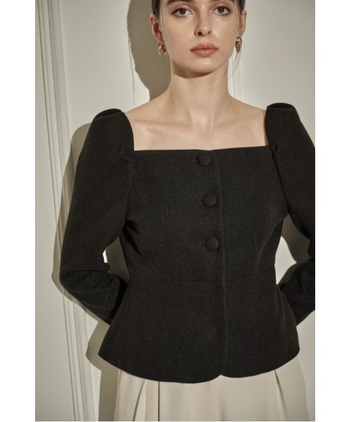ERADIE（エラディエ）の「Square Peplum Minimal Jacket  スクエアーペプラムミニマルジャケット（その他アウター・レディース・ブラック/オフホワイト/グレー系・FREE）」の9枚目の写真