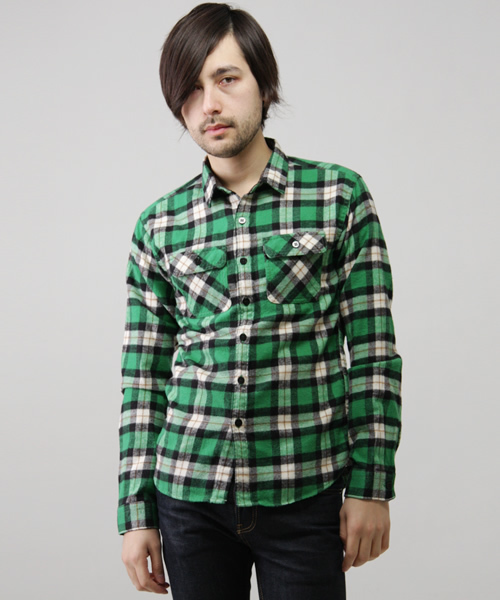 AMERICAN RAG CIE（アメリカンラグシー）の「シャツ　ANB-M91-SH096（シャツ/ブラウス・メンズ・グリーン/イエロー/レッド・1/2）」の4枚目の写真