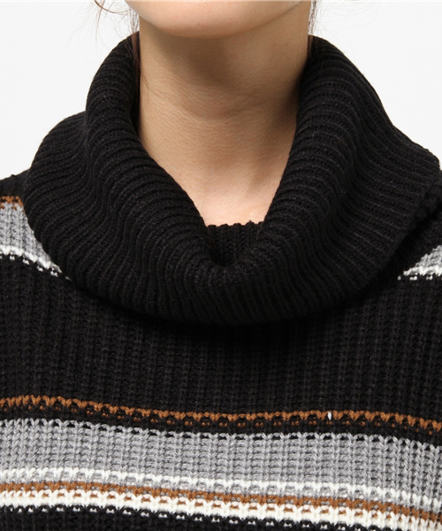 VENCEEXCHANGE（ヴァンスエクスチェンジ）の「マルチボーダーオフタートルプルオーバー         （ニット/セーター・レディース・ボルドー/ブラック/ネイビー・MEDIUM）」の7枚目の写真