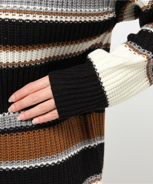 VENCEEXCHANGE（ヴァンスエクスチェンジ）の「マルチボーダーオフタートルプルオーバー         （ニット/セーター・レディース・ボルドー/ブラック/ネイビー・MEDIUM）」の8枚目の写真