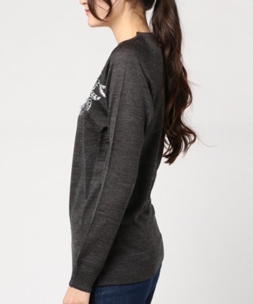 Audition(オーディション)の「M0550 フェザー刺繍 フィールソフトプルオーバー(Tシャツ/カットソー・レディース・オフホワイト/チャコール・MEDIUM)」の11枚目の写真