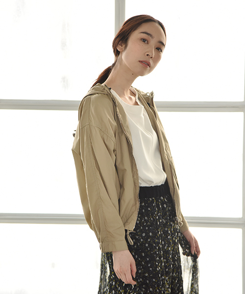 studio CLIP（スタディオクリップ）の「DAYS-マウンテンパーカー（ブルゾン・レディース・ベージュ/カーキ・XX-LARGE/LARGE/X-LARGE/MEDIUM）」の2枚目の写真