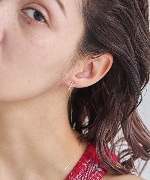 JUPITER（ジュピター）の「【K10】バー＆チェーンイヤリング<動画あり>（イヤリング・レディース・ゴールド・FREE）」の11枚目の写真