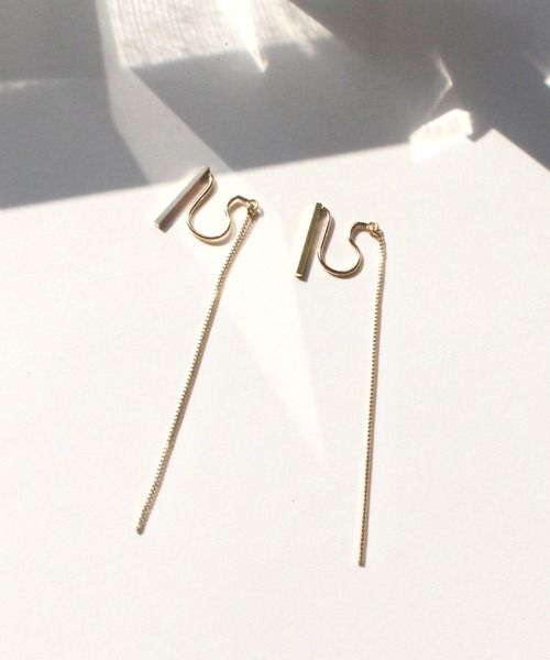 JUPITER（ジュピター）の「【K10】バー＆チェーンイヤリング<動画あり>（イヤリング・レディース・ゴールド・FREE）」の12枚目の写真