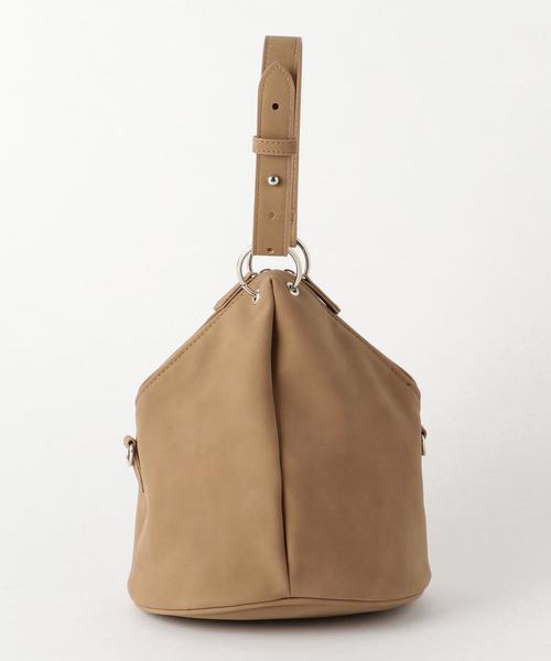 BEAUTY&YOUTH UNITED ARROWS（ビューティーアンドユースユナイテッドアローズ）の「BY フェイクレザー トライアングル ショルダーバッグ -2WAY- ◆（ショルダーバッグ・レディース・ベージュ/オリーブ・FREE）」の4枚目の写真