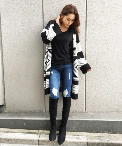 EGOIST（エゴイスト）の「ジャガードロングカーデ（カーディガン/ボレロ・レディース・ブラック/グレー/ブルー・FREE）」の2枚目の写真